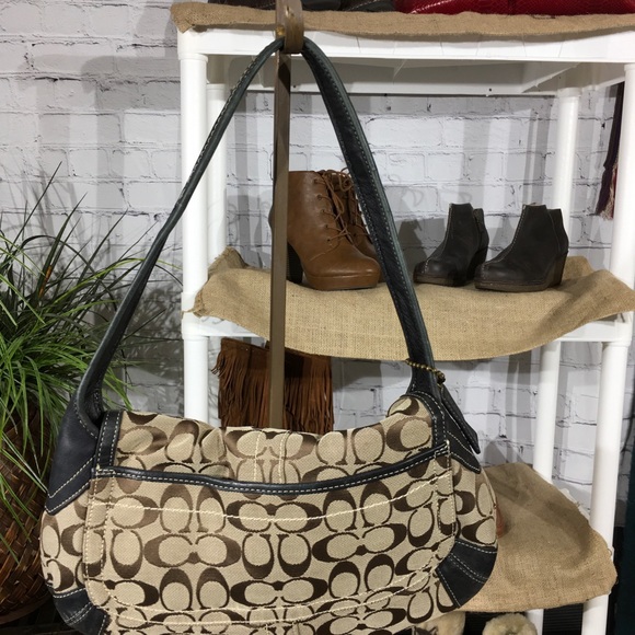 Coach Hand Bag - Picture 13 of 16